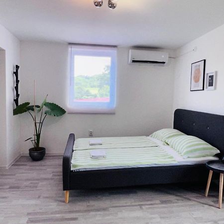 Apartman Castle Tusilovic Exterior foto